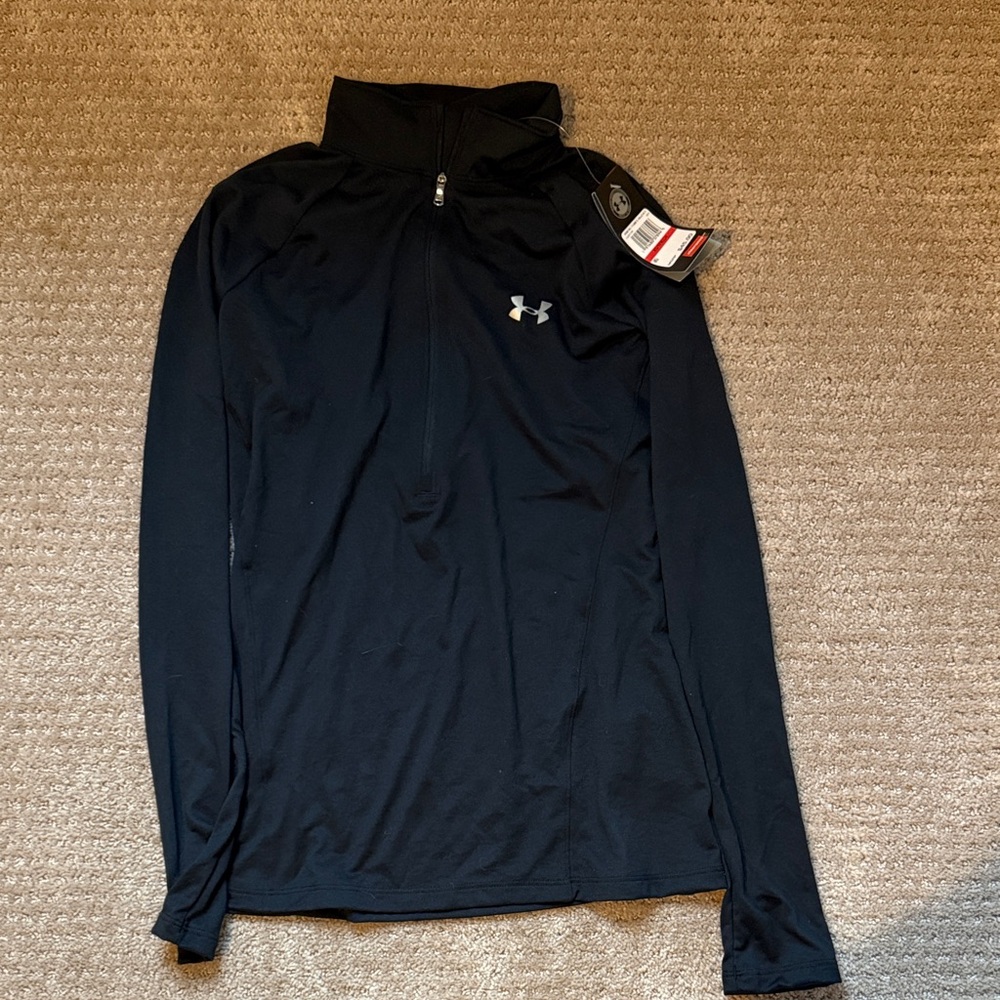 Women’s XS Under Armour Black Long Sleeve Top NWT